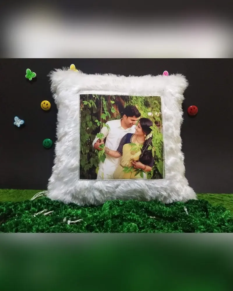 Square photo pillow with a white fur border